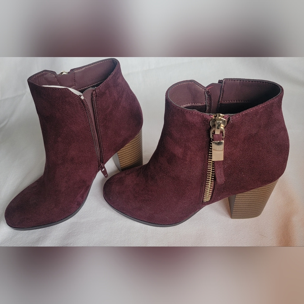 Apt 9 Burgundy Boots Size 7